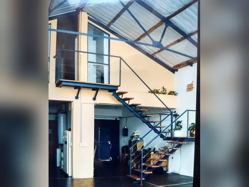 LOFT EN UNA EX FÁBRICA DE PAPEL GLACÉ.